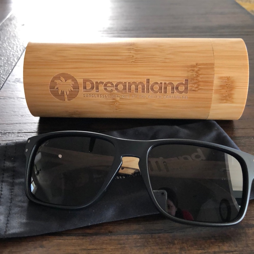 Dreamland sunglasses-Fiji style